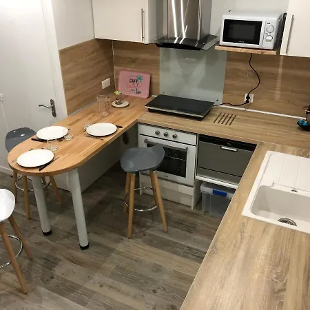 Apartment Alloappartmeuble_l'emeraude Houilles